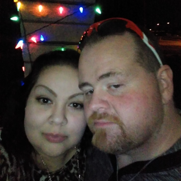 Meet your Posher, Karina - Picture 2 of 2